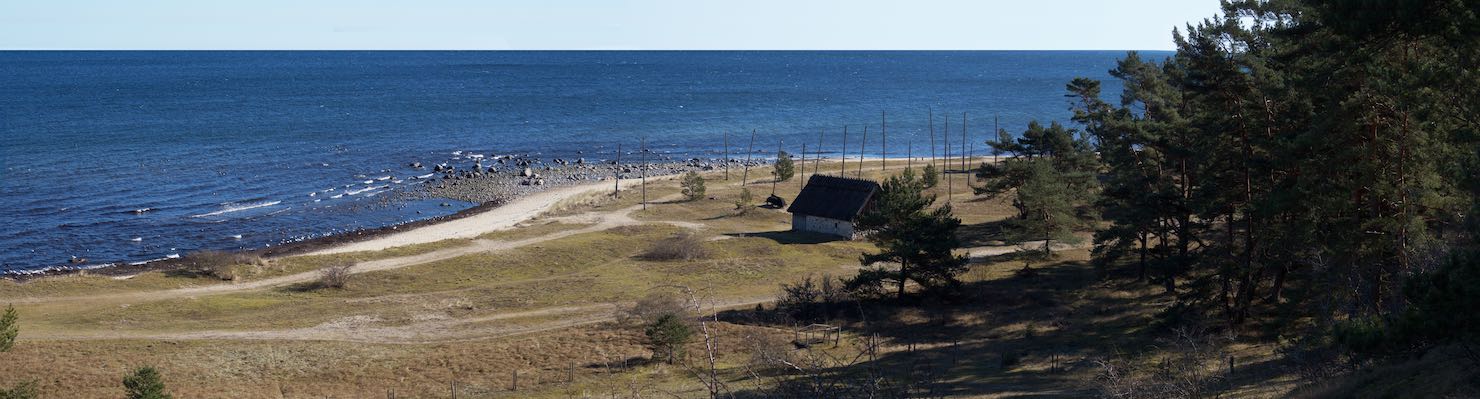 Foto av stranden vid Stenörens ålabod